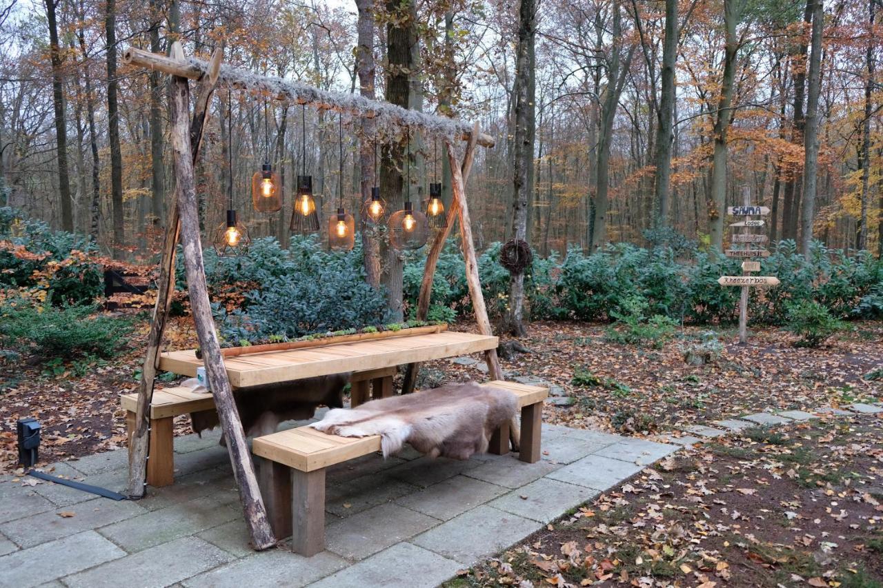 Lodge In Een Bosrijke Omgeving Met Hottub & Sauna Opt Rheezerveen Kültér fotó